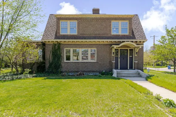 300 E Morgan Avenue,  Chesterton,  IN 46304