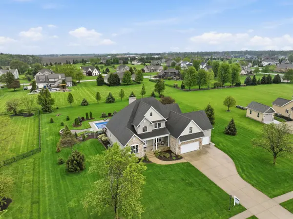 186 Buckskin LN, Valparaiso, IN 46383