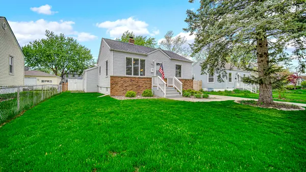 214 N Jay ST, Griffith, IN 46319