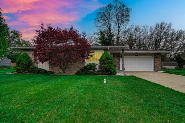 320 Bordeaux Drive, La Porte, IN 46350