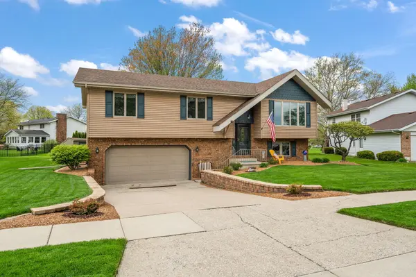 739 Trenton ST, Crown Point, IN 46307