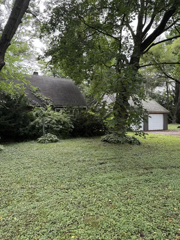 806 N 450, Valparaiso, IN 46385