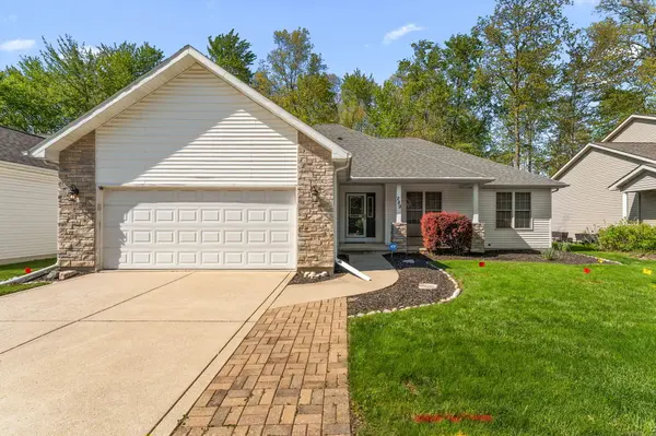 289 Dawn DR, Valparaiso, IN 46385