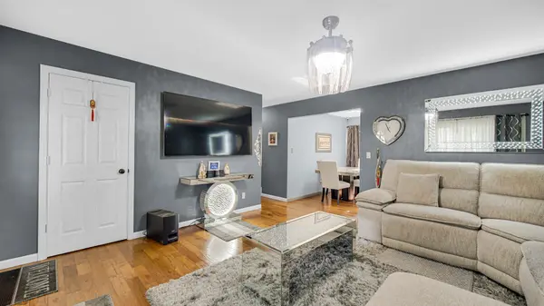 2546 Willowdale RD, Portage, IN 46368