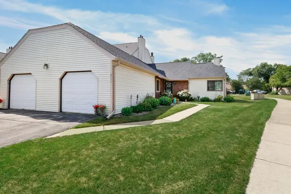 2111 Tupelo LN, Chesterton, IN 46304