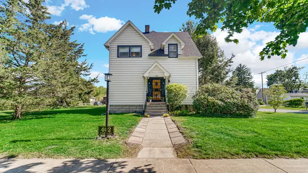 402 E Indiana Avenue,  Chesterton,  IN 46304