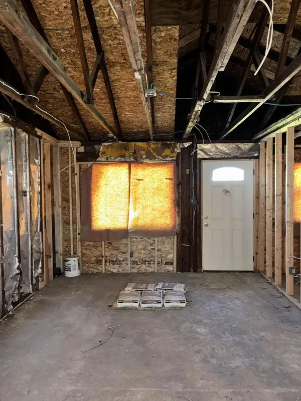 1142 Gibson Place, Gary, IN 46403