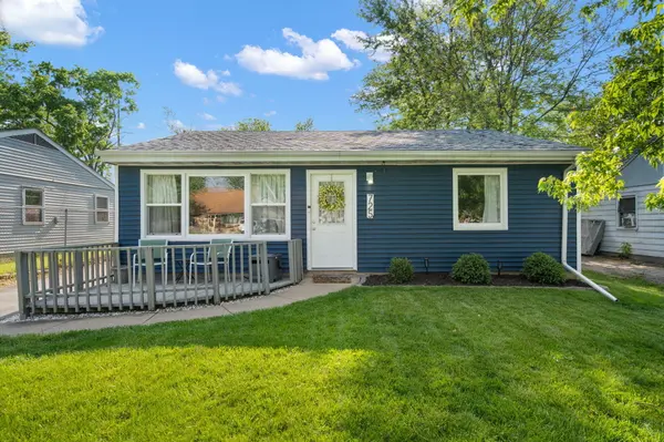 725 Juniper RD, Valparaiso, IN 46385
