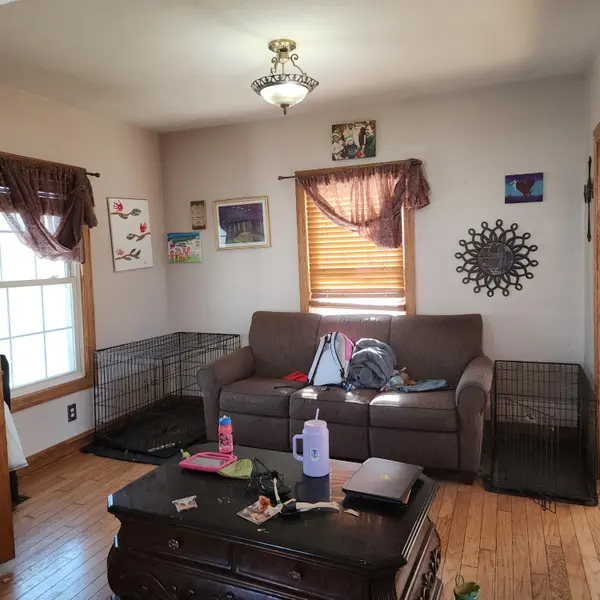 307 E Maple AVE, La Porte, IN 46350