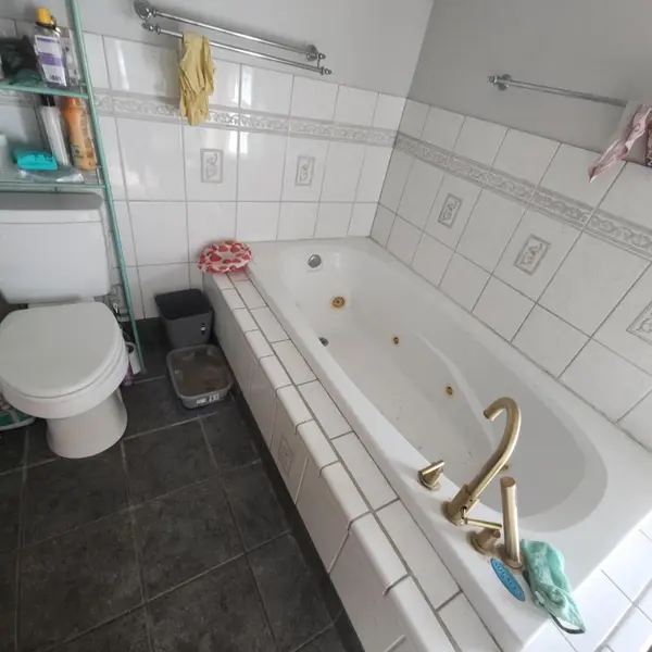 307 E Maple AVE, La Porte, IN 46350