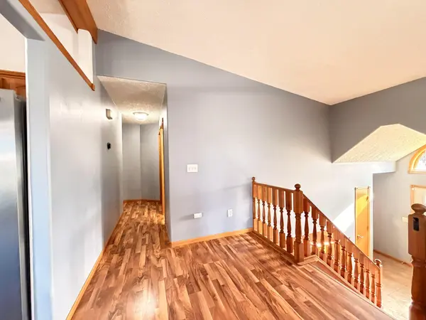 1115 Lakeside DR, Hobart, IN 46342