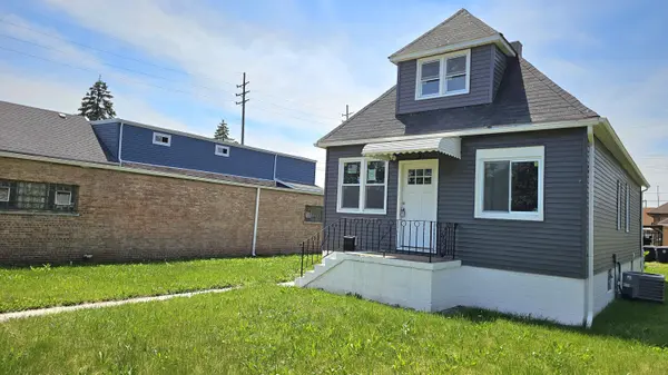 5042 Reading AVE, East Chicago, IN 46312