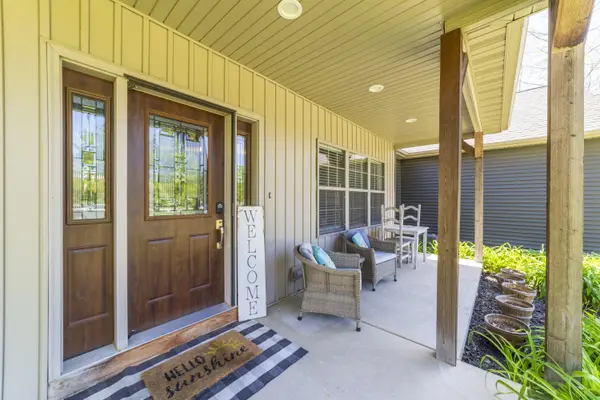 10451 Mattie LN, Wheatfield, IN 46392