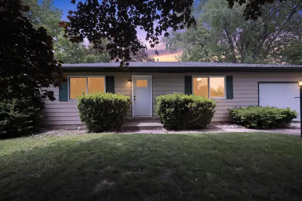 222 Greenwood DR, La Porte, IN 46350