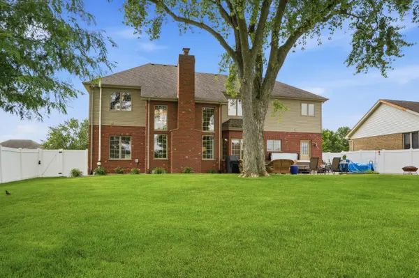 203 Coneflower Drive, Dyer, IN 46311