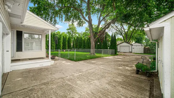 847 Garfield ST, Hobart, IN 46342