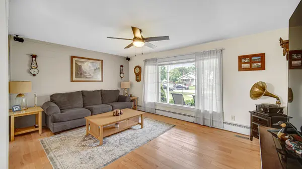 847 Garfield ST, Hobart, IN 46342