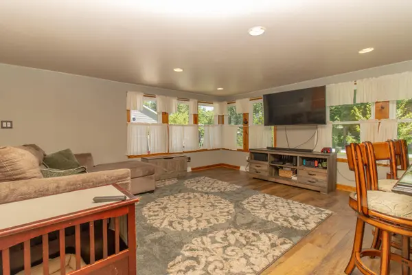 14734 Lee ST, Cedar Lake, IN 46303