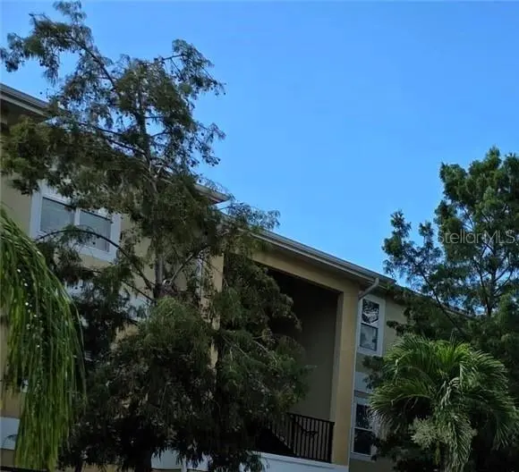 5111 ROYAL PALMS WAY #202, New Port Richey, FL 34652