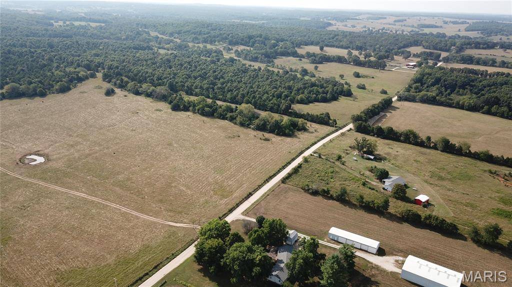 9013 County Road 6750, West Plains, MO 65775