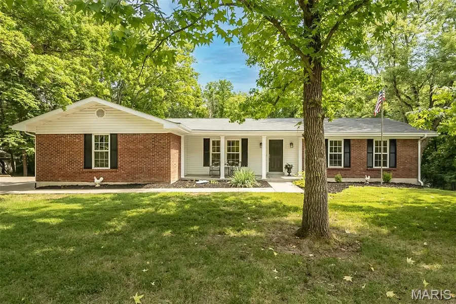 5927 Lafayette DR, Weldon Spring, MO 63304
