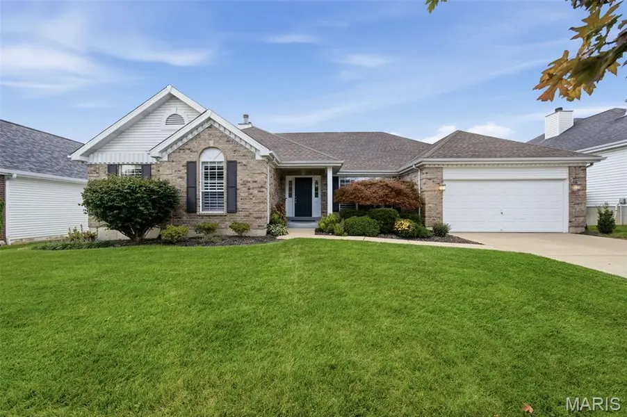 752 Hawk Run DR, O'fallon, MO 63368