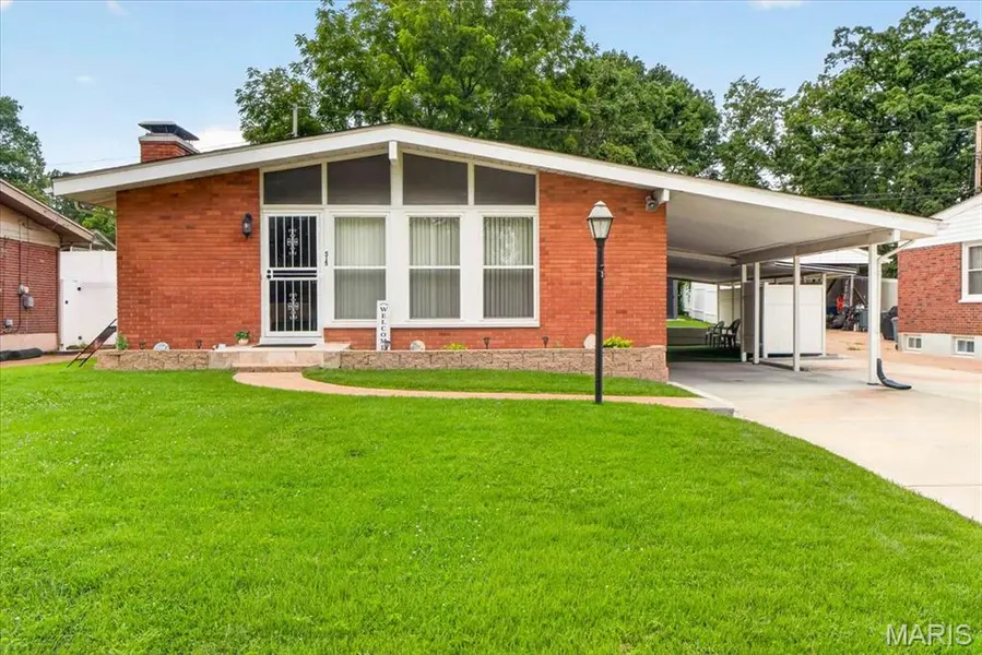 515 Marick DR, Rock Hill, MO 63119