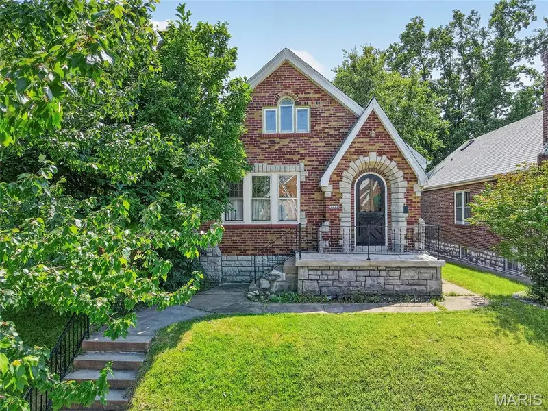 6644 Winona AVE, St Louis, MO 63109