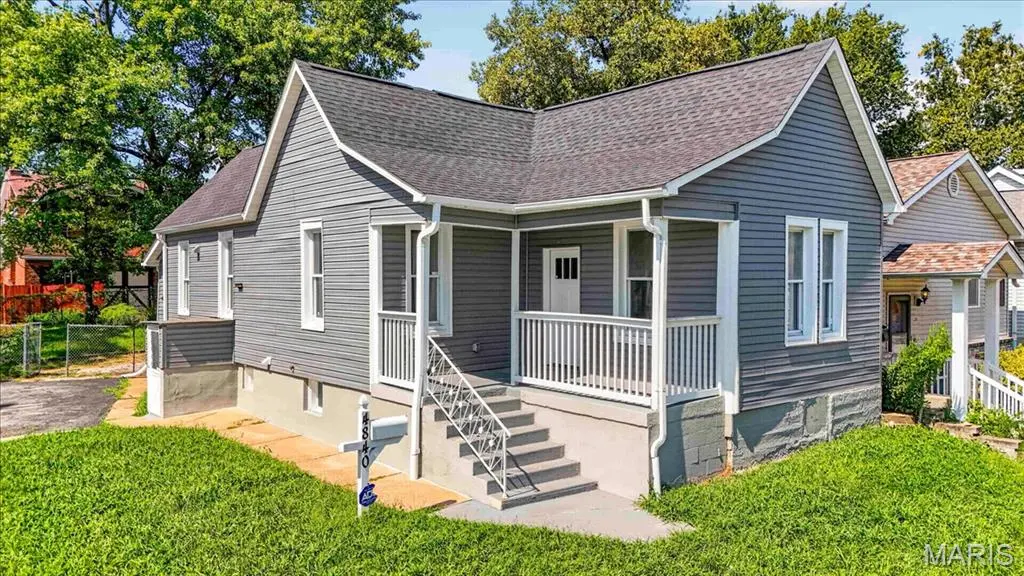 4840 Hamburg AVE, St Louis, MO 63123