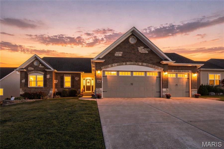 110 Cypress Meadows DR, Wentzville, MO 63385