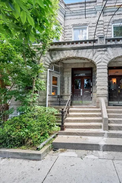 4127 N Ashland AVE, Chicago, IL 60613