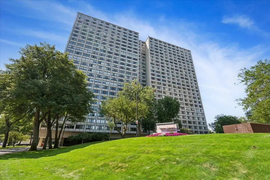 4850 S Lake Park AVE #1201, Chicago, IL 60615