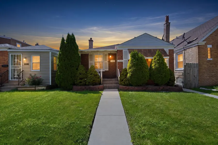 6548 S Kedvale AVE, Chicago, IL 60629