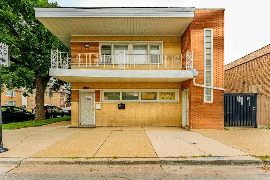 2724 W 51st ST, Chicago, IL 60632