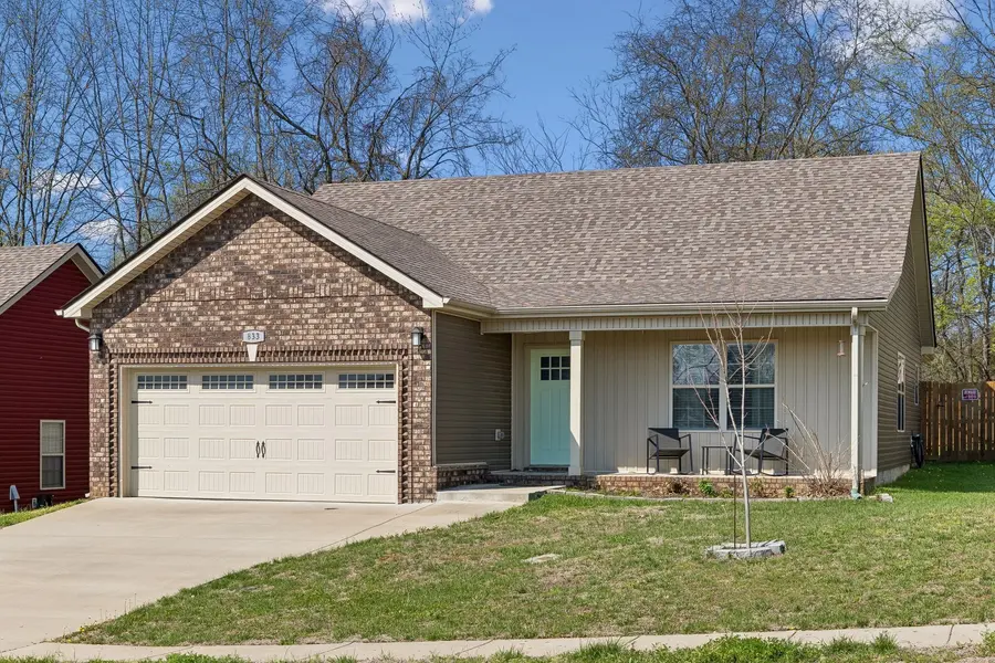 833 Lutz Ln, Clarksville, TN 37042