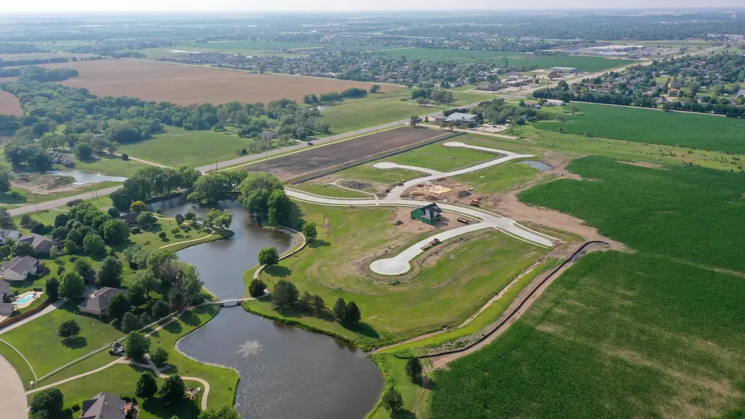 619 Glen Creek Ct, Newton, KS 67114
