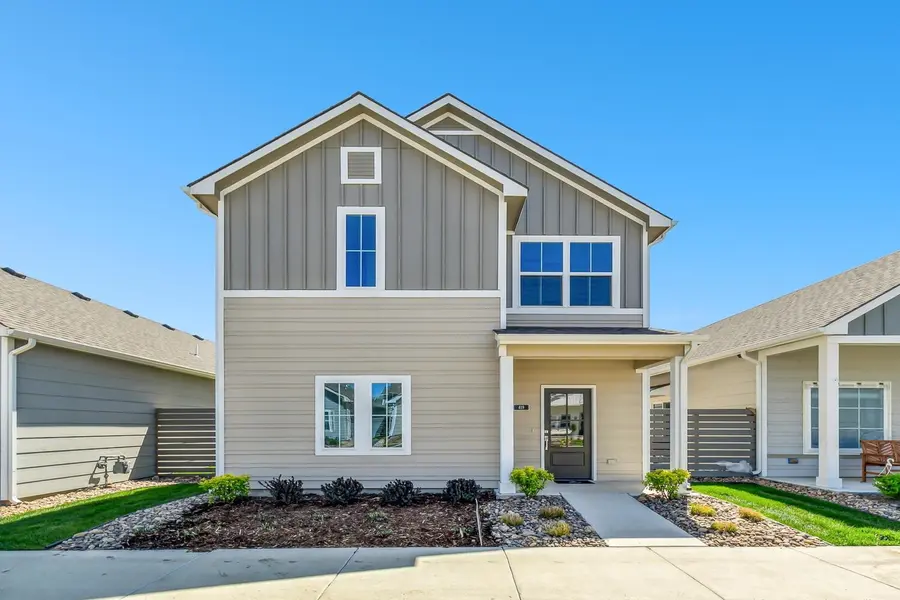 419 E Park Pl, Andover, KS 67002