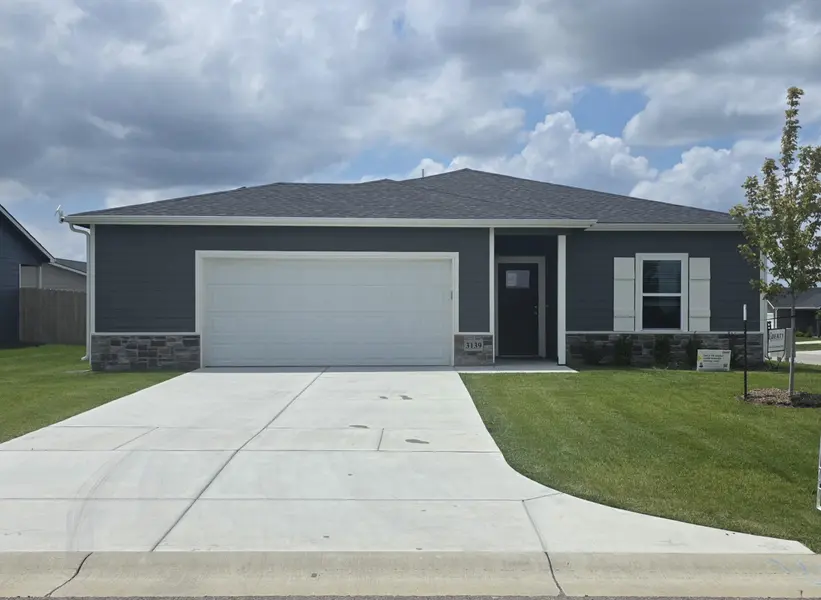3139 E Highridge Ct, Park City, KS 67219