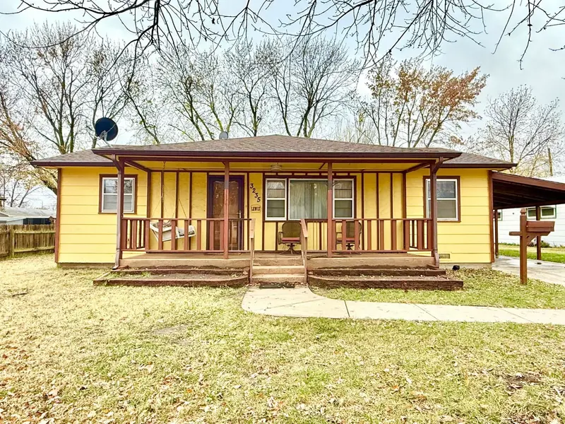 3235 S Gordon Ave, Wichita, KS 67217