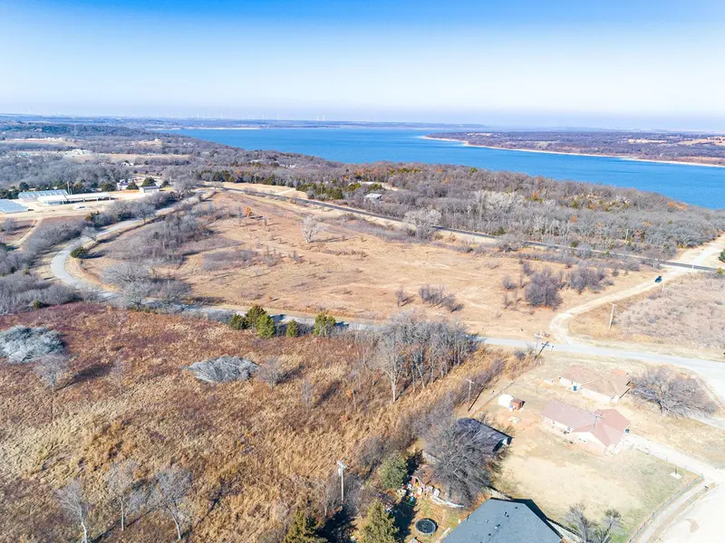 647 W Grandview Dr., Kaw City, KS 74641