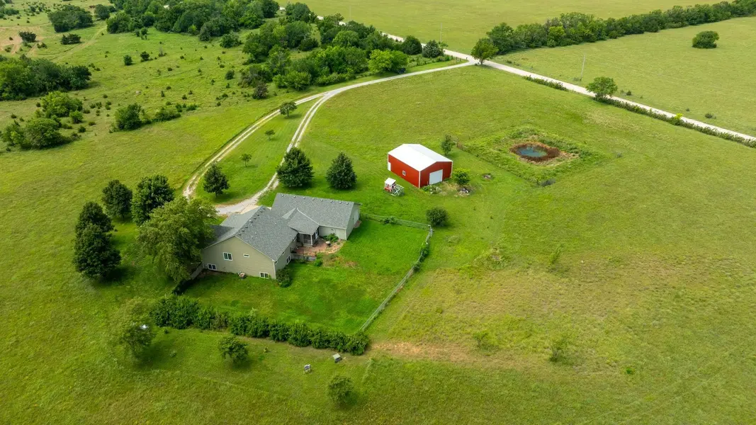 17776 SW Tawakoni Rd, Rose Hill, KS 67133