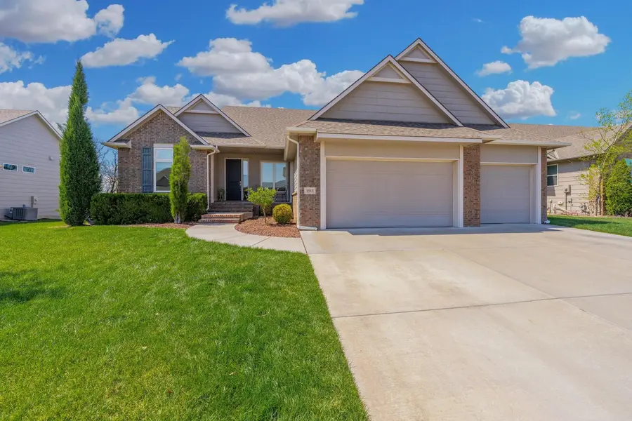 1513 N Shadow Rock Dr, Andover, KS 67002