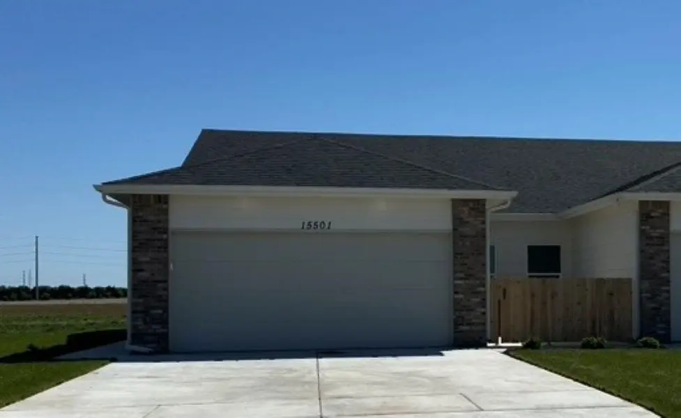 15501 W Josephine St, Goddard, KS 67052