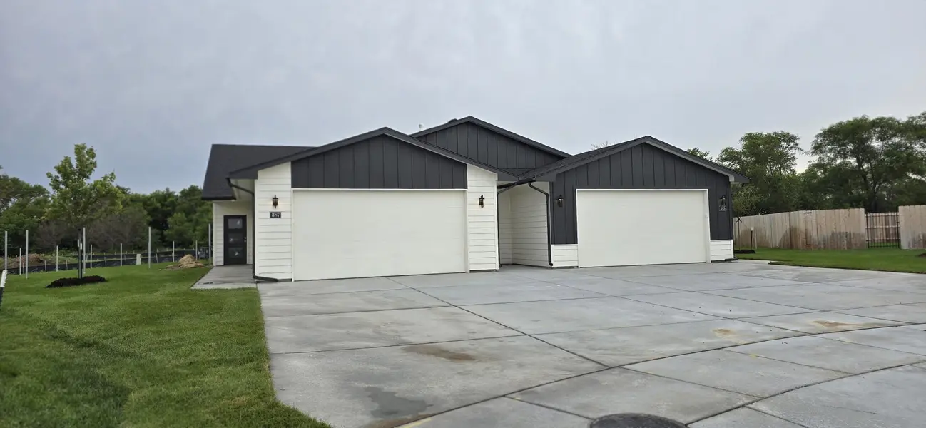 385/387 Trails Head, Goddard, KS 67052