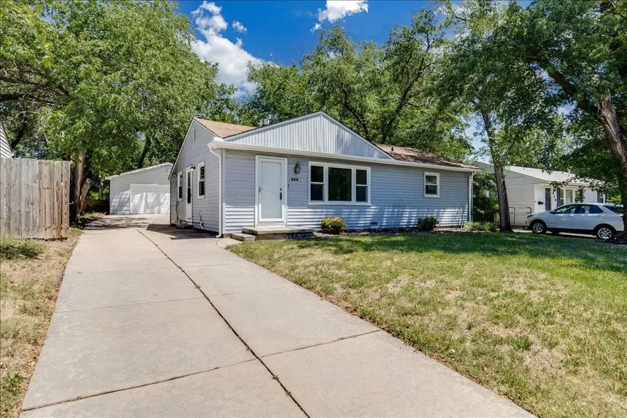 930 N Westview, Derby, KS 67037