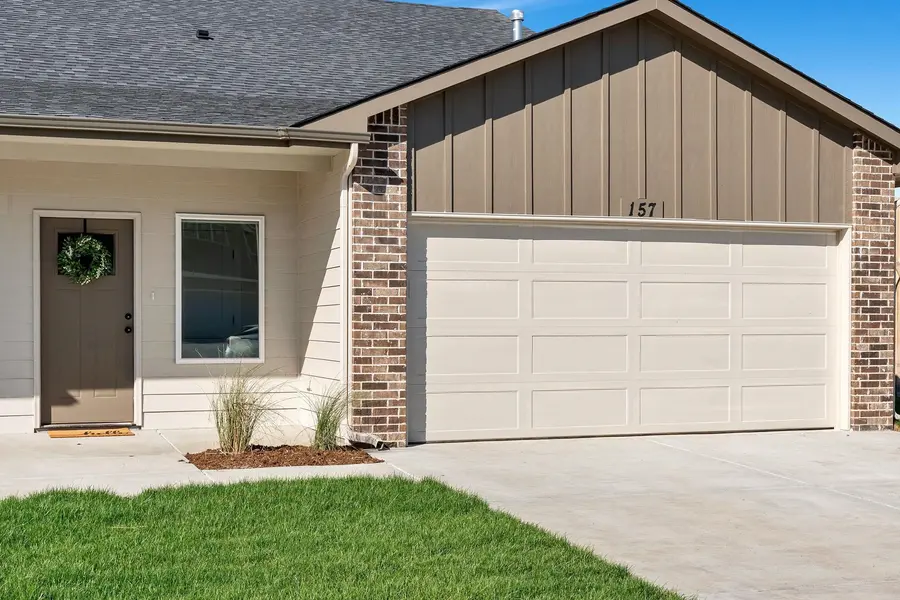 232 N Mendocino St, Goddard, KS 67052