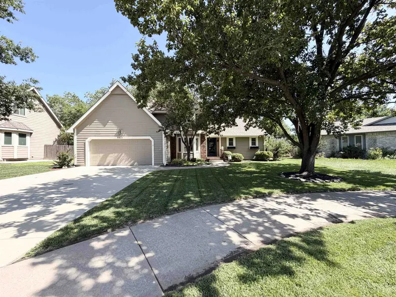 4610 N Farmstead Ct., Bel Aire, KS 67220