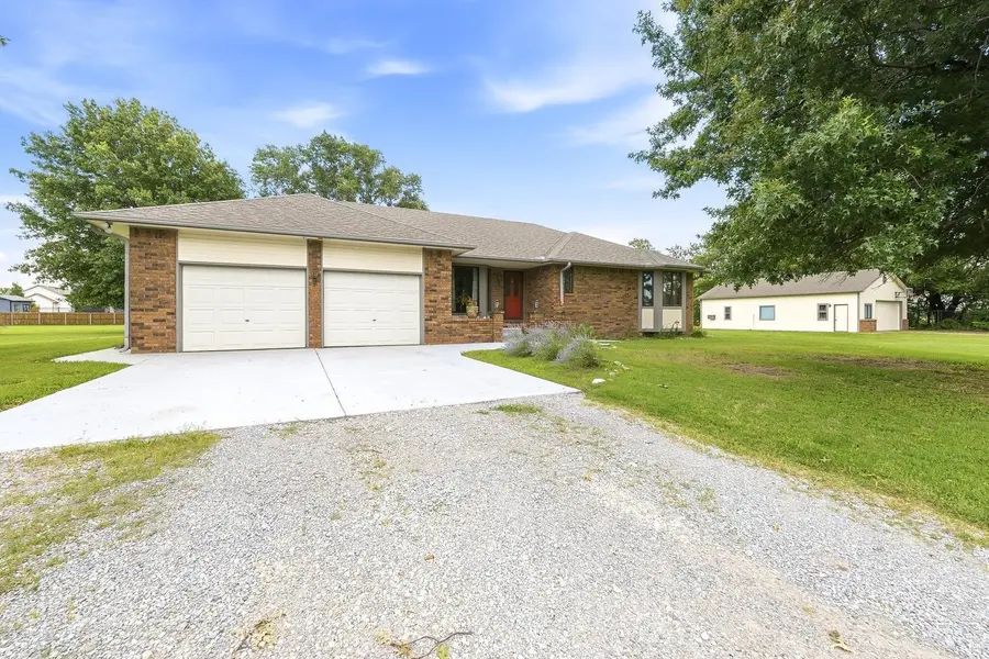 7826 S Meridian St, Haysville, KS 67060-7626