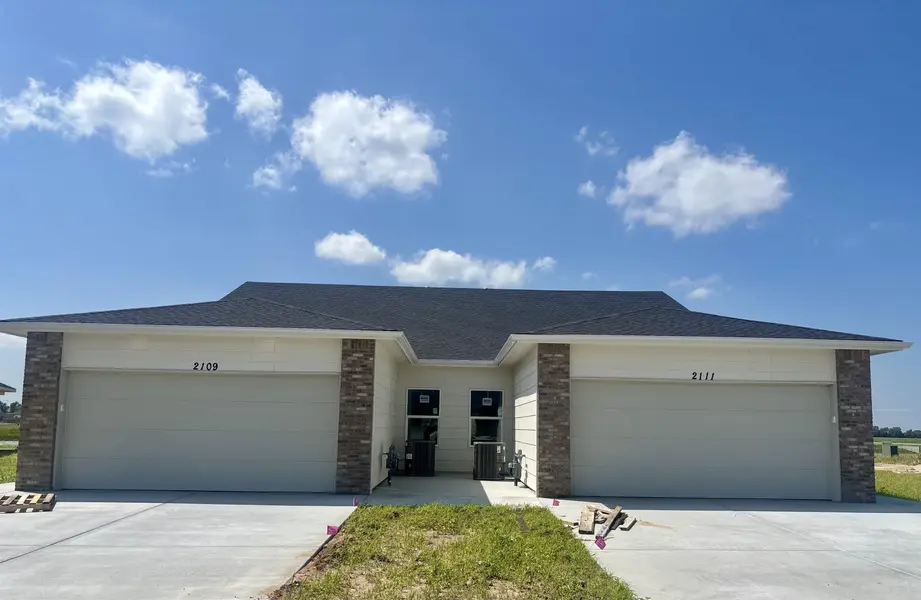 2109 N Melody Ln, Goddard, KS 67052