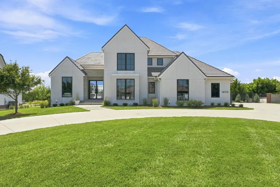1403 E Juniper Crest Ct, Andover, KS 67002